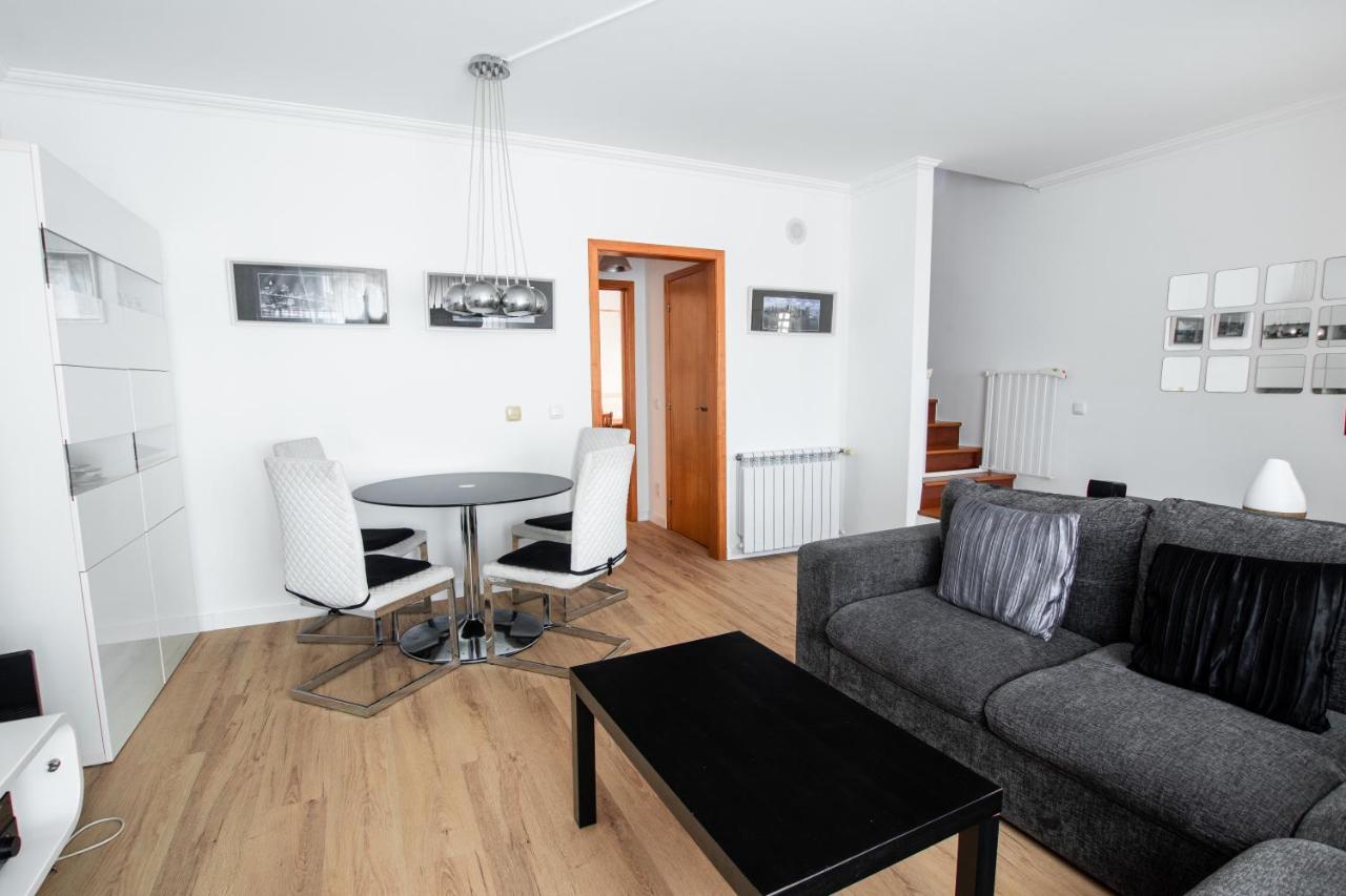 Villa 6Pax Baby Friendly Near Dino Park&Beaches Sao Bartolomeu dos Galegos e Moledo Exterior photo